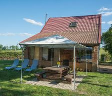 Poland Warmińsko-Mazurskie Stary Żabin vacation rental compare prices direct by owner 4141126