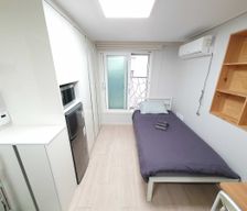 South Korea Seoul Mapo-gu vacation rental compare prices direct by owner 25685611