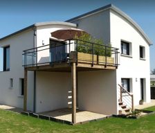 France Bretagne Pleumeur-Bodou vacation rental compare prices direct by owner 4714308