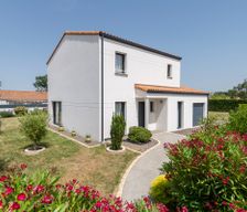France Pays de la Loire Talmont-Saint-Hilaire vacation rental compare prices direct by owner 4813073