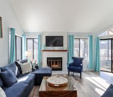 United States Wisconsin Fontana-on-Geneva Lake vacation rental compare prices direct by owner 11638203