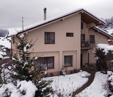 Romania Județul Hunedoara Lupeni vacation rental compare prices direct by owner 27271271