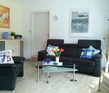 Germany Nordrhein-Westfalen Bergisch Gladbach vacation rental compare prices direct by owner 4020564