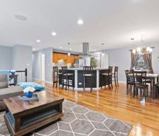 United States Illinois Downers Grove vacation rental compare prices direct by owner 11524325