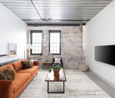 United States Wisconsin Milwaukee vacation rental compare prices direct by owner 12077861