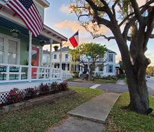 United States Texas Galveston vacation rental compare prices direct by owner 12451448