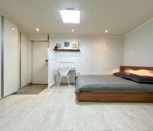 South Korea Seoul Mapo-gu vacation rental compare prices direct by owner 13264582