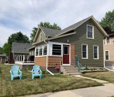 United States Wisconsin Oshkosh vacation rental compare prices direct by owner 32472293