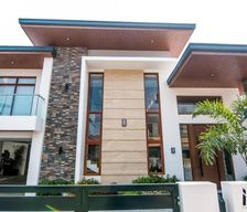Philippines Central Luzon Guiguinto vacation rental compare prices direct by owner 24096778