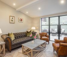 United Kingdom England Cheshire West and Chester vacation rental compare prices direct by owner 17812691