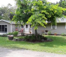 United States New York Waterport vacation rental compare prices direct by owner 23641536