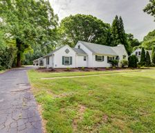 United States North Carolina Winston-Salem vacation rental compare prices direct by owner 29811591