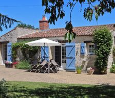 France Pays de la Loire Lairoux vacation rental compare prices direct by owner 27290114