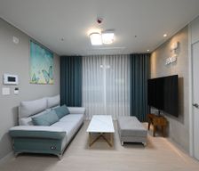 South Korea Daejeon Yuseong-gu vacation rental compare prices direct by owner 25703710