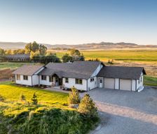 United States Montana Livingston vacation rental compare prices direct by owner 24958035