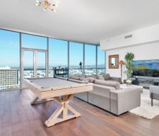 United States California Santa Ana vacation rental compare prices direct by owner 29667797