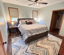 United States Wisconsin Cottage Grove vacation rental compare prices direct by owner 25219929
