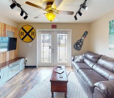 United States Missouri Neosho vacation rental compare prices direct by owner 29388612
