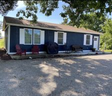 United States Illinois Cobden vacation rental compare prices direct by owner 27748011