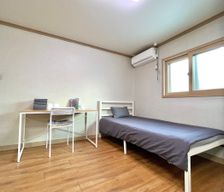 South Korea Seoul Yongsan-gu vacation rental compare prices direct by owner 25703445