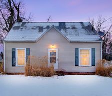 United States Ohio Akron vacation rental compare prices direct by owner 29721188