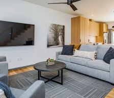 United States Arkansas Bentonville vacation rental compare prices direct by owner 27952671