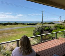 Australia Tasmania Naracoopa vacation rental compare prices direct by owner 28380503