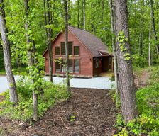 United States North Carolina Winston-Salem vacation rental compare prices direct by owner 27556803