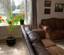 Canada Alberta Claresholm vacation rental compare prices direct by owner 28921627