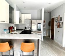 United States New Jersey Newark vacation rental compare prices direct by owner 26520533