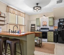 United States South Dakota Lead vacation rental compare prices direct by owner 28048320