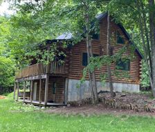 United States New York Keeseville vacation rental compare prices direct by owner 27996373
