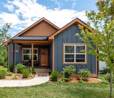 United States North Carolina Brevard vacation rental compare prices direct by owner 28844141