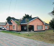 Zimbabwe Mashonaland East Province Ruwa vacation rental compare prices direct by owner 28752317