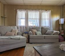 United States Illinois Moline vacation rental compare prices direct by owner 28912279