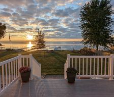 United States Wisconsin Oshkosh vacation rental compare prices direct by owner 33372432