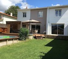 France Nouvelle-Aquitaine Villenave-d'Ornon vacation rental compare prices direct by owner 4793919