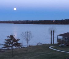 United States New York Plattsburgh vacation rental compare prices direct by owner 319013