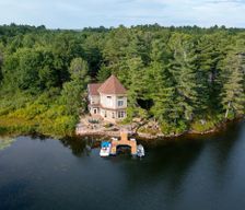 United States New York Redwood vacation rental compare prices direct by owner 29081718