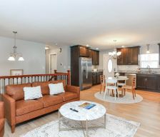 United States Illinois Romeoville vacation rental compare prices direct by owner 33175774