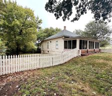 United States Kansas Independence vacation rental compare prices direct by owner 29158277