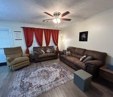 United States Alabama Auburn vacation rental compare prices direct by owner 32365422