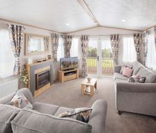 United Kingdom England Banks vacation rental compare prices direct by owner 39412263