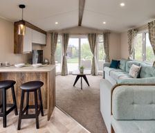 United Kingdom England Banks vacation rental compare prices direct by owner 39412296