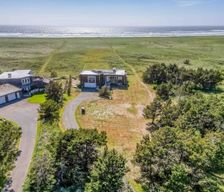 United States Oregon Warrenton vacation rental compare prices direct by owner 37915568