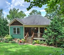 United States North Carolina Asheville vacation rental compare prices direct by owner 38018802