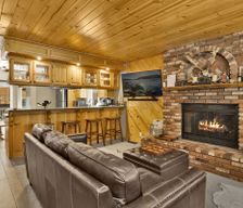 United States California Big Bear Lake vacation rental compare prices direct by owner 38122711