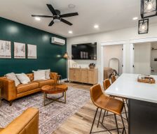 United States Illinois Harrisburg vacation rental compare prices direct by owner 38586730