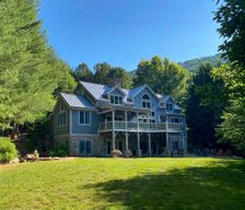 United States North Carolina Fairview vacation rental compare prices direct by owner 457711