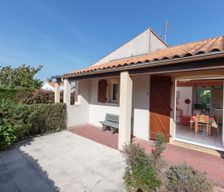 France Nouvelle-Aquitaine Vaux-sur-Mer vacation rental compare prices direct by owner 6390988